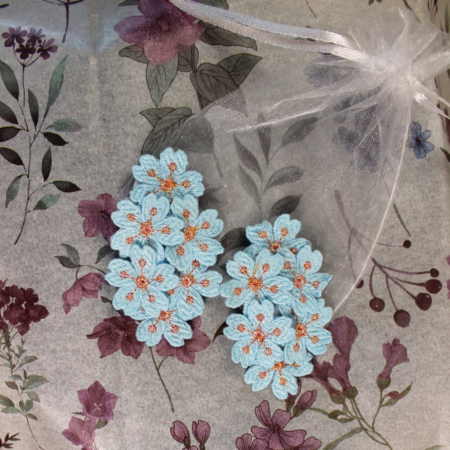 Vyšívaná spona do vlasů 2ks