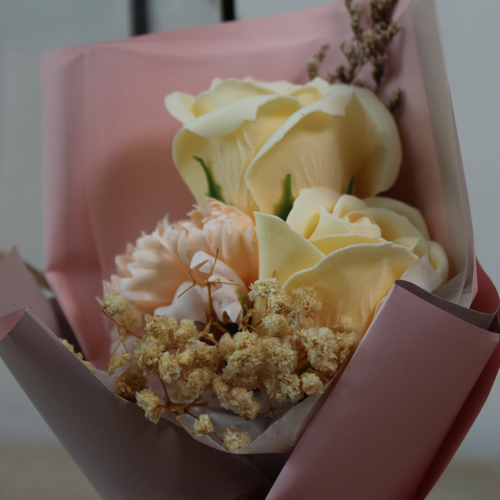 Mýdlová kytice v dárkové krabičce