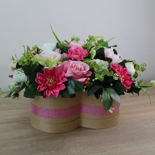 Květinový box ve tvaru srdce