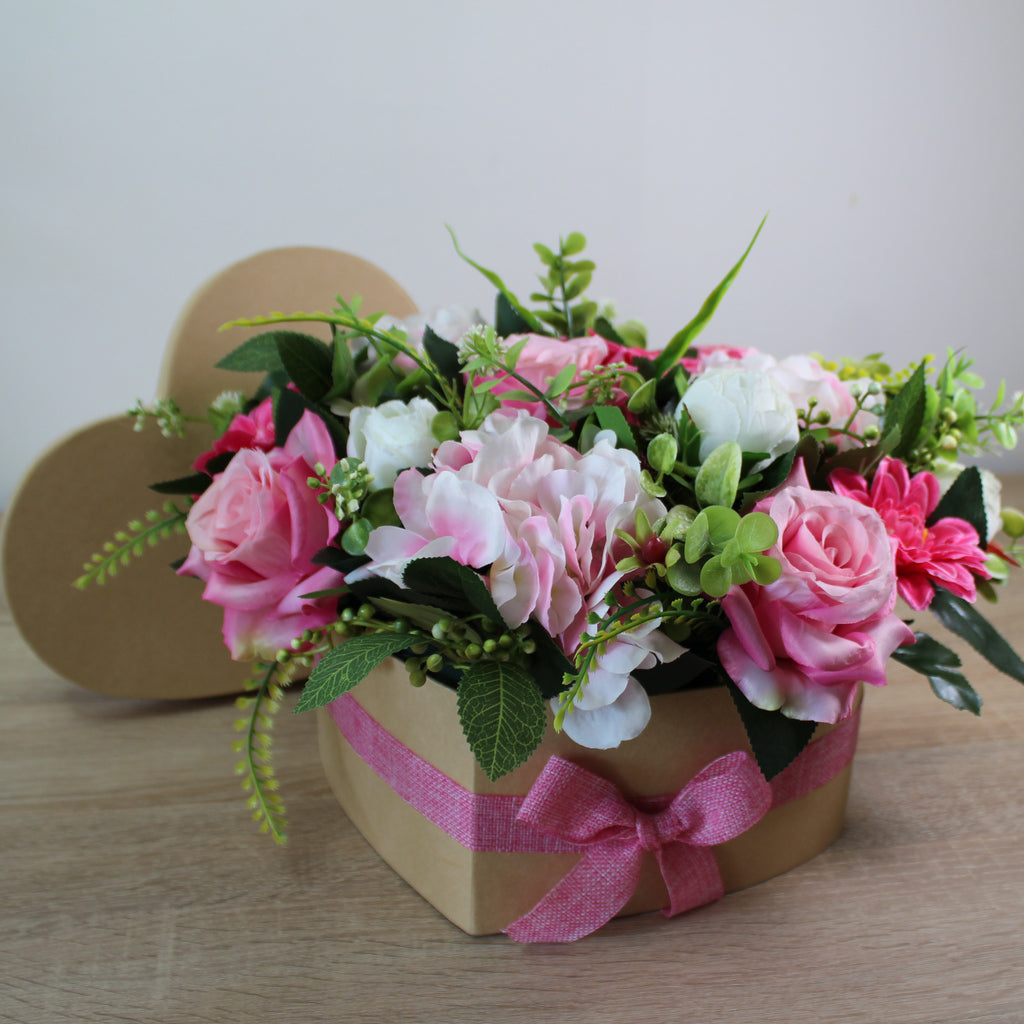 Květinový box ve tvaru srdce
