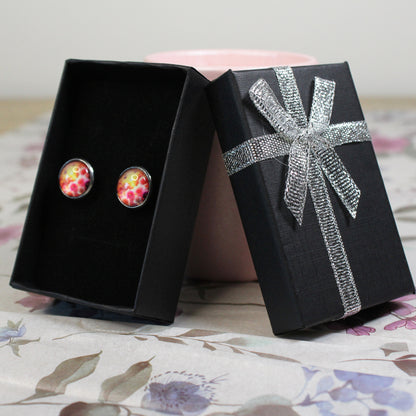 Knoflíkové náušnice s motivem květin