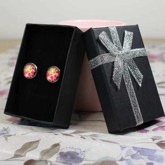 Knoflíkové náušnice s motivem květin