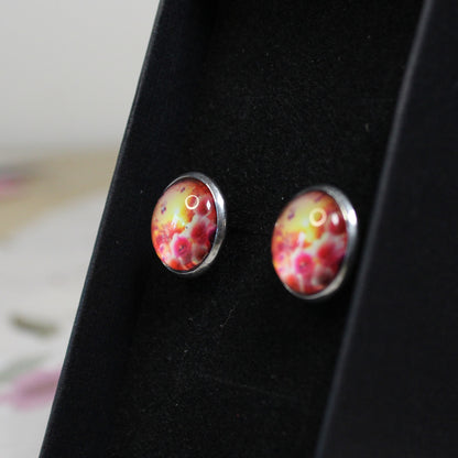 Knoflíkové náušnice s motivem květin