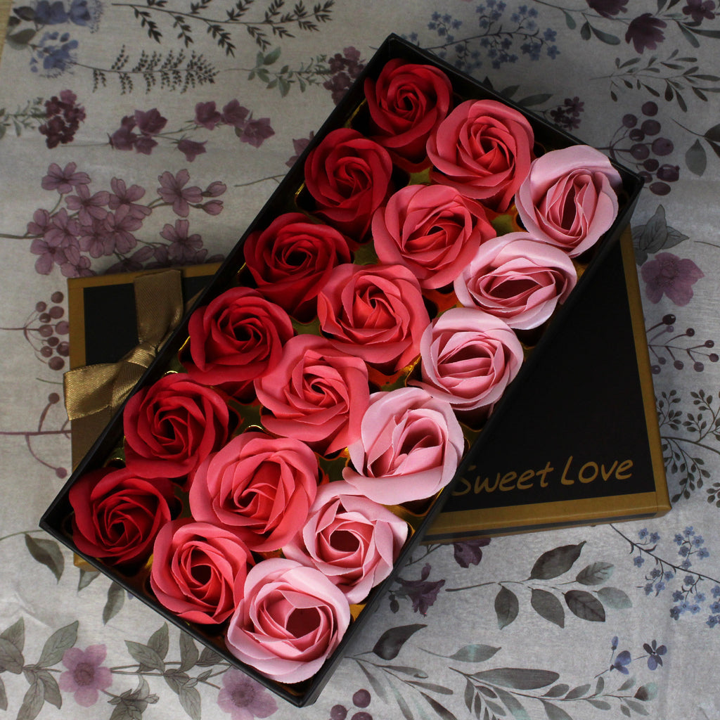 Mýdlové růže v dárkové krabici