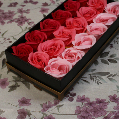 Mýdlové růže v dárkové krabici