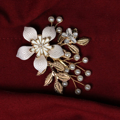 Elegantní květinová spona do vlasů