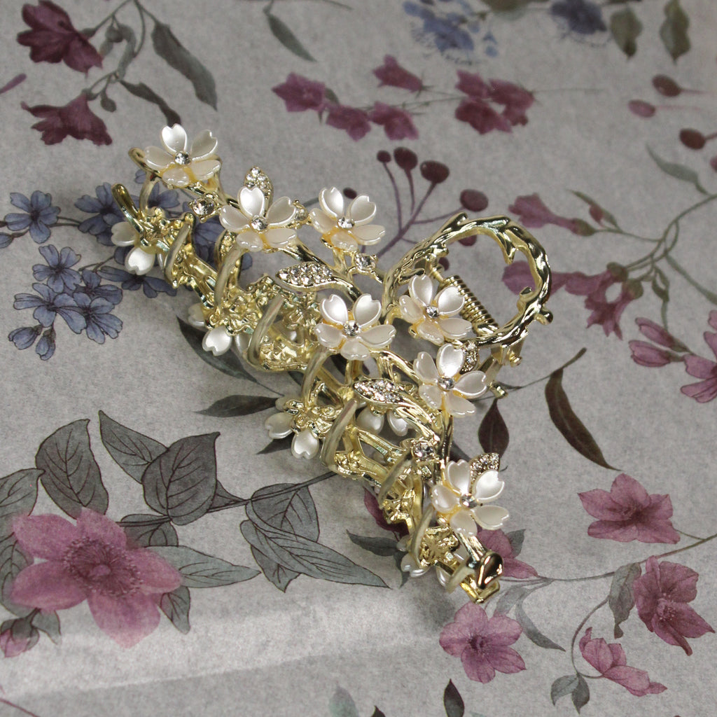 Květinový skřipec do vlasů