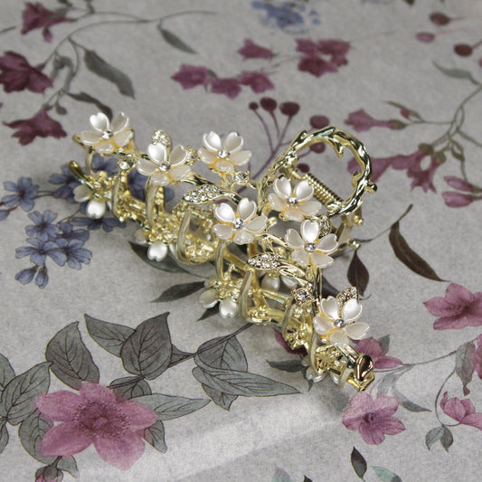 Květinový skřipec do vlasů