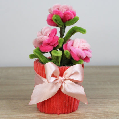 Trsová růže v květináči - malá