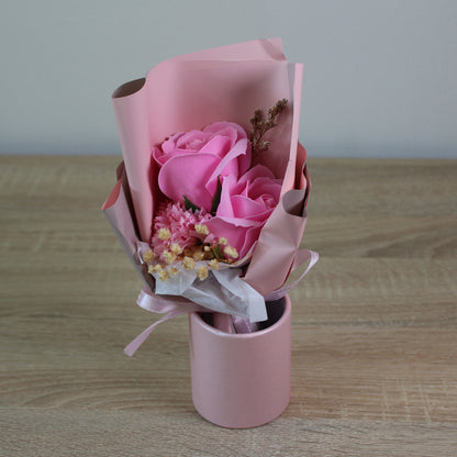 Mýdlová kytice v dárkové krabičce