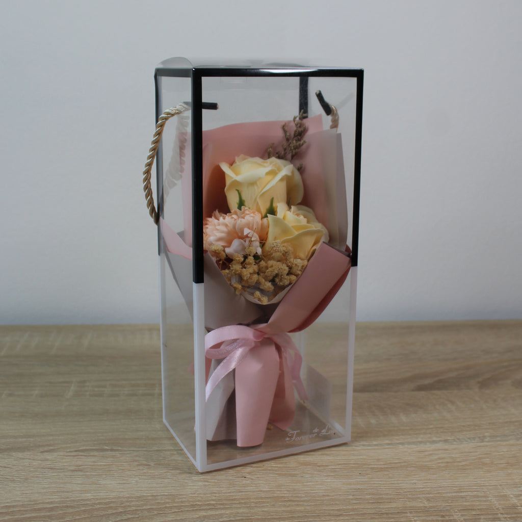 Mýdlová kytice v dárkové krabičce