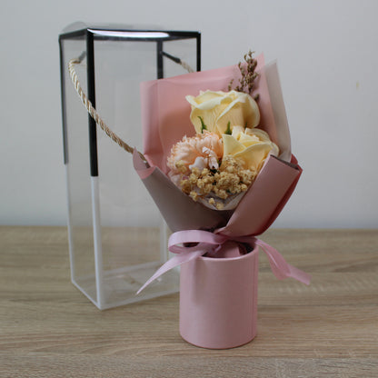 Mýdlová kytice v dárkové krabičce