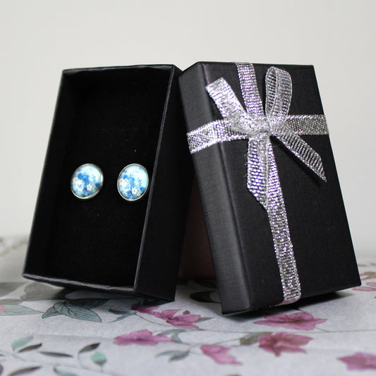 Knoflíkové náušnice s motivem květin