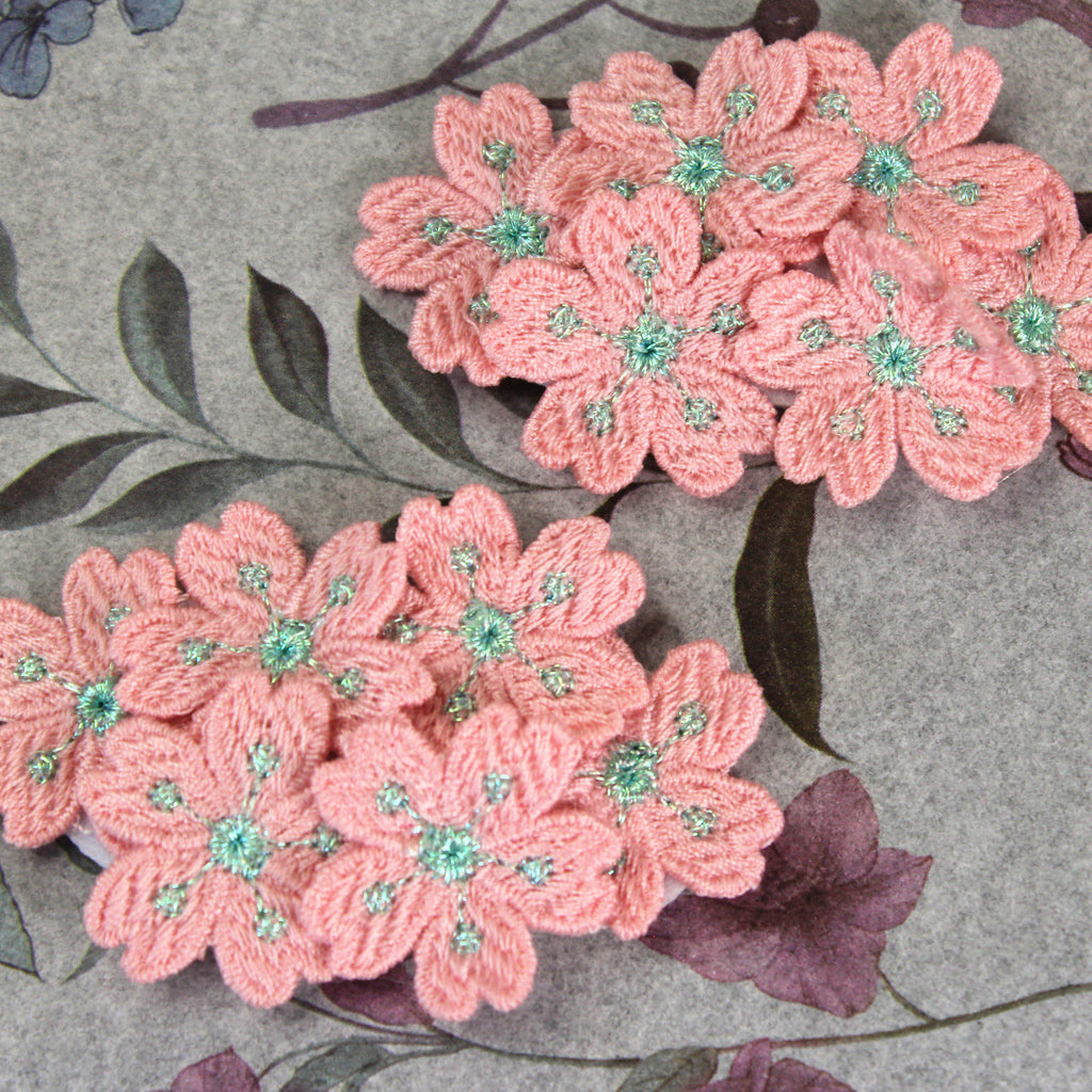 Vyšívaná spona do vlasů 2ks