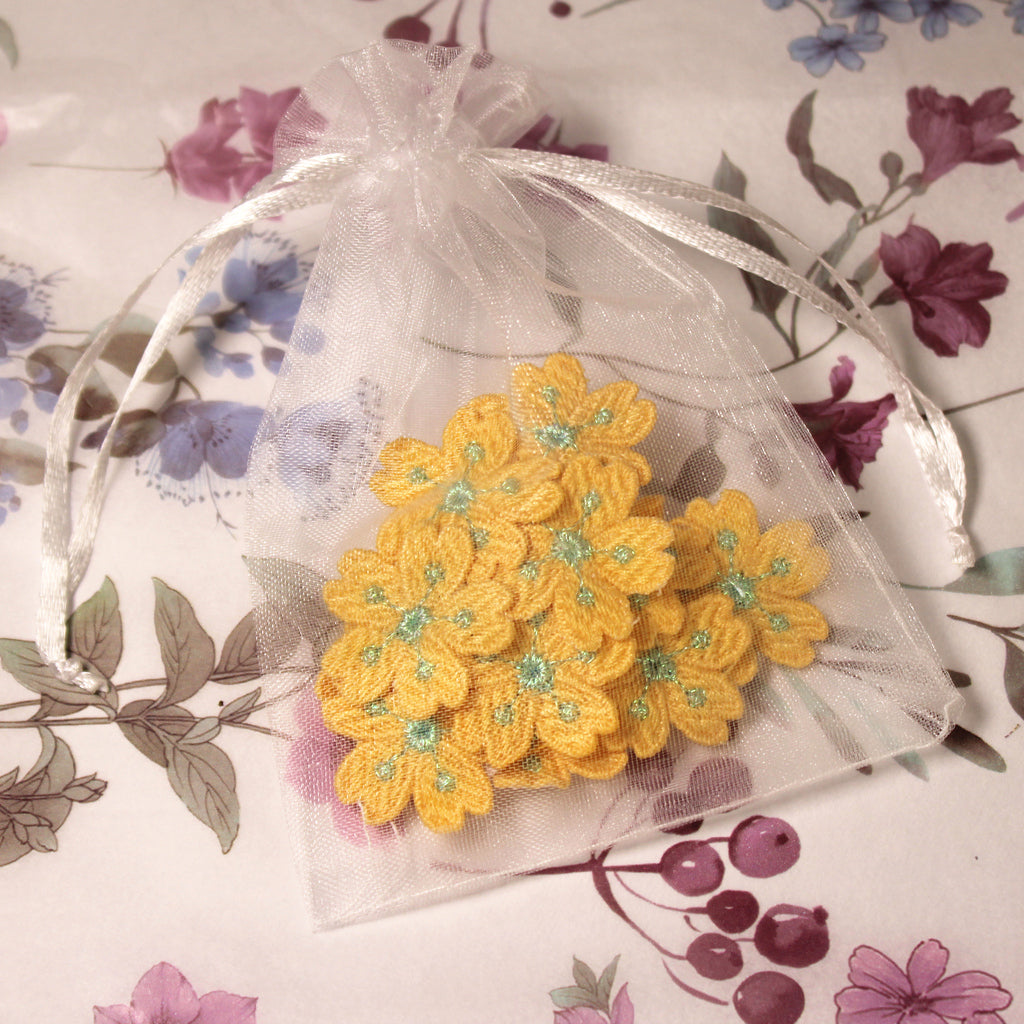 Vyšívaná spona do vlasů 2ks