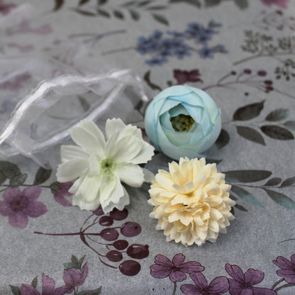 Květy do vlasů bílo-modrá